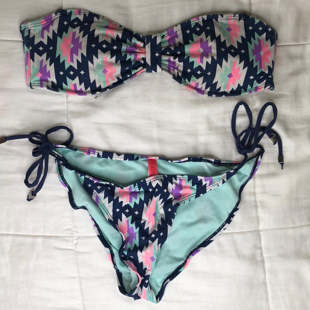 Strapless String Bikini